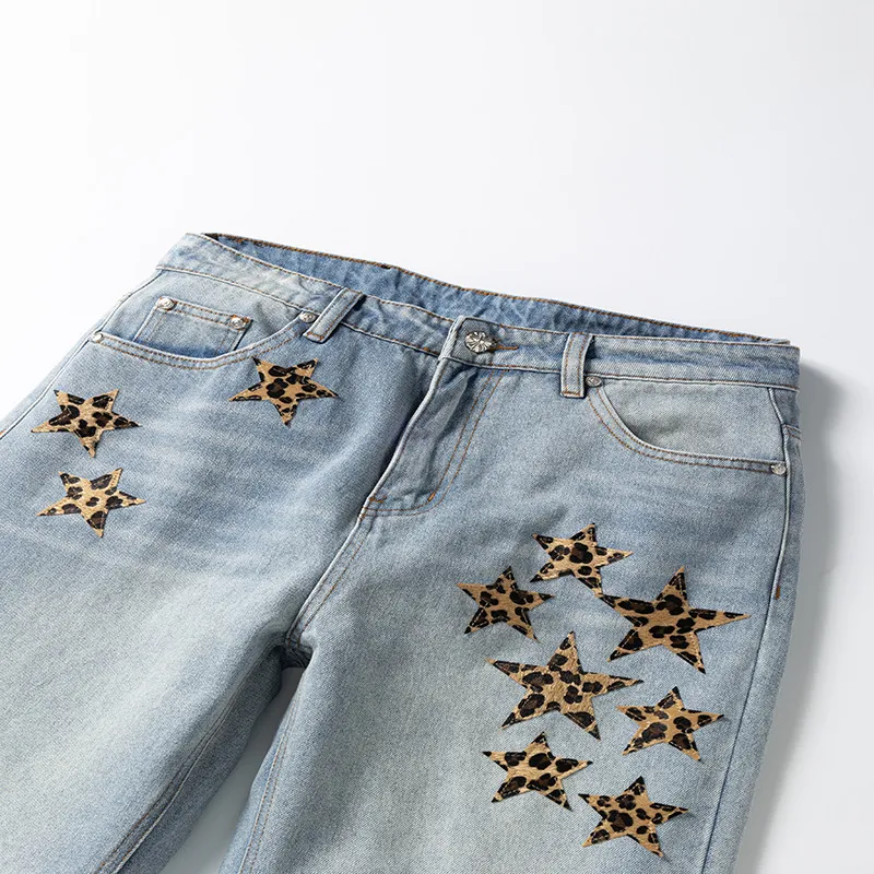 P270 💰 (Top version) chrome hearts ss25 blue star leopard print leather denim workwear logging pants. Styles with different wash textures, very friendly to people with thin legs and thick legs. The slightly flared version is very flattering to the leg shape. Moderate length that never goes out of style, easy and casual to match, basic styling for various styles, a must-have in the wardrobe! The fabric is stiff but also makes the upper body soft without losing texture. The washing process is even more perfect. It is a must-have item for everyone! ! !   Color: blue Size: 30-32-34-36 30 32 34 36 Waist circumference 80 85 90 95 Sitting circumference 105 110 135 120 Foot opening 46 47 48 49 External length 102 103 104 105